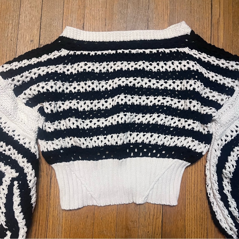 ZARA Black & Ecru Limited Edition Striped Sweater Jumper Size Large Gently Used - Picture 11 of 11